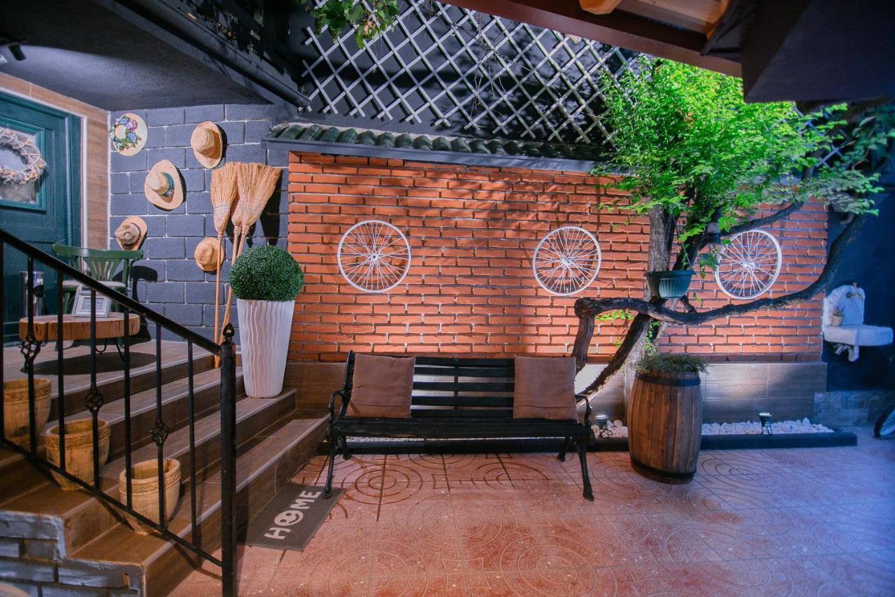 Villa Elezi Korce Bagian luar foto