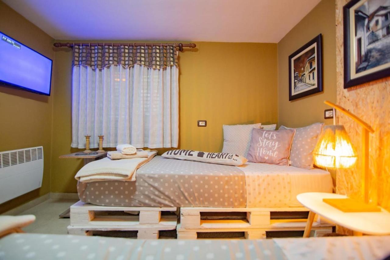 Villa Elezi Korce Bagian luar foto