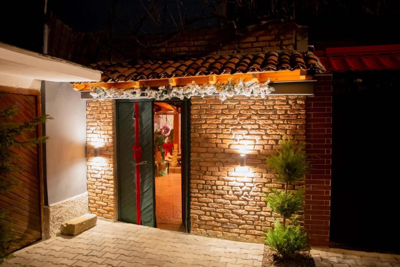 Villa Elezi Korce Bagian luar foto