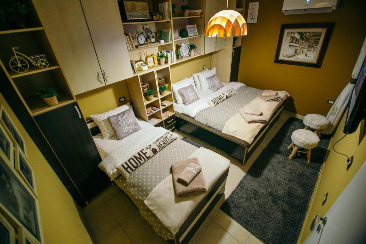 Villa Elezi Korce Bagian luar foto